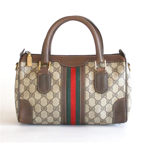 gucci giorni chiusura|gucci bag logo.